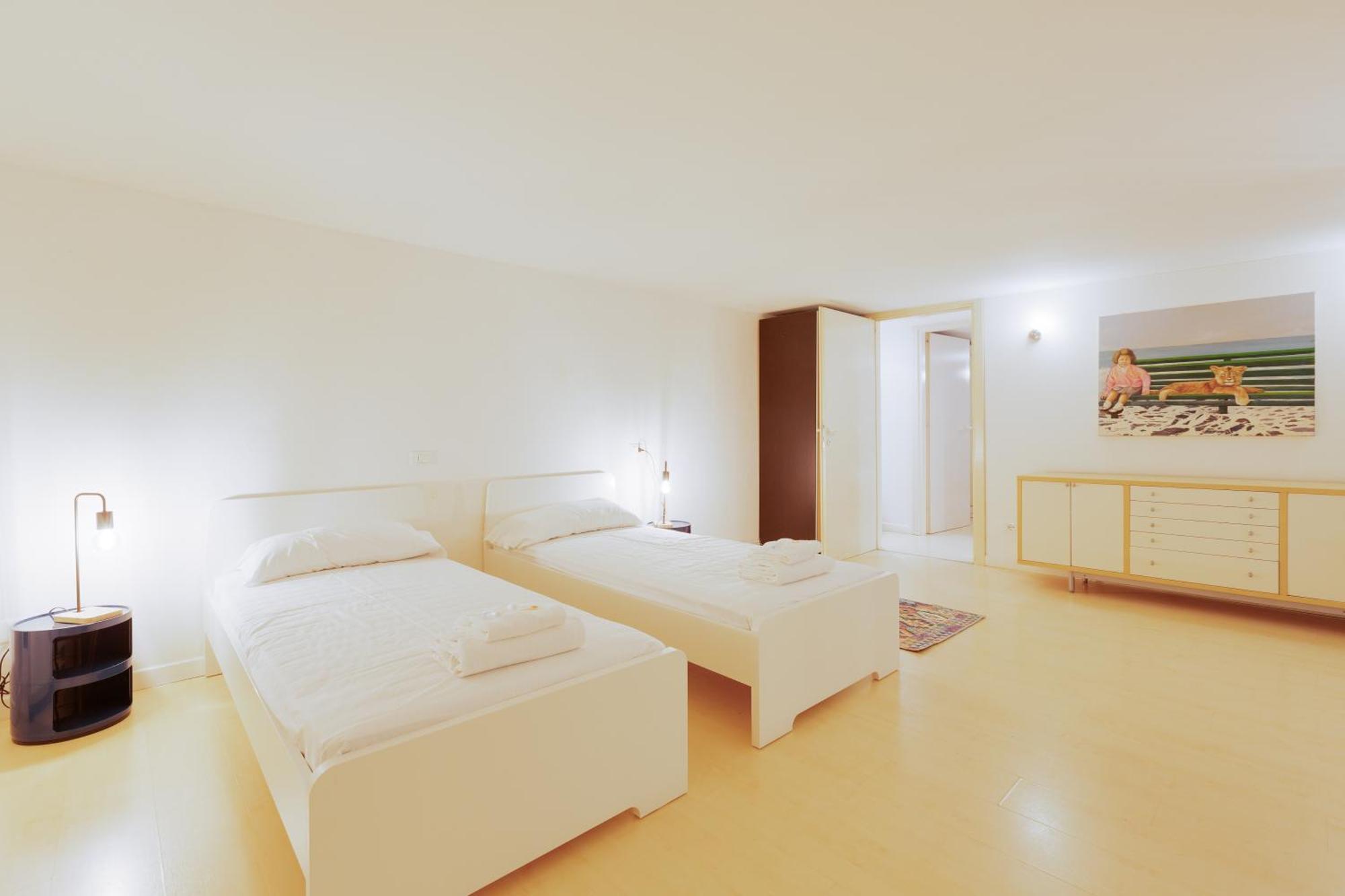 Sant'Agostino - Charming Retreat 210M From M2 Apartment Milan Exterior photo